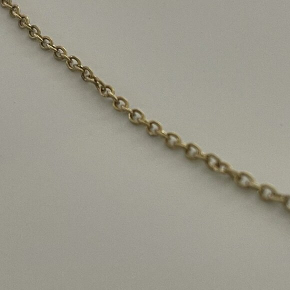 Gold tone child's necklace with faux pearl 14" - Picture 6 of 11